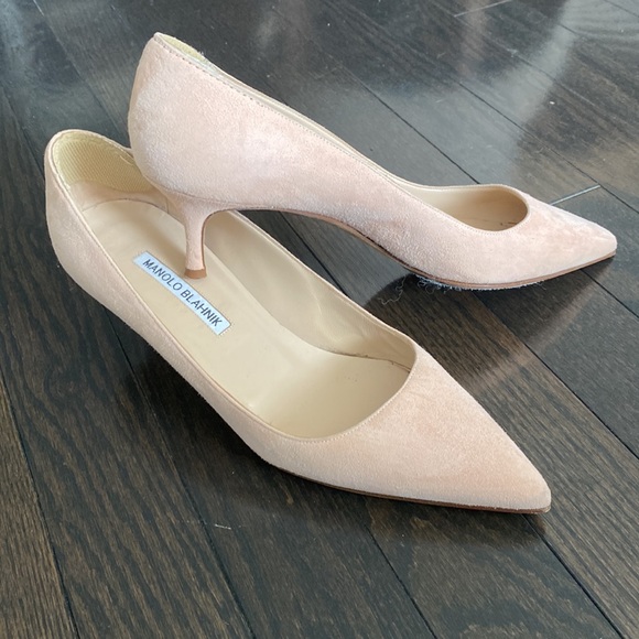 Manolo Blahnik, size 7.5, light pink - Picture 2 of 3